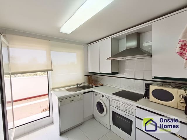 2 makuuhuone Huoneisto myytävänä paikassa La Dama de Noche - La Alzambra, Marbella mukana uima-altaan 
autotalli - 499 000 € (Ref: 9751435)