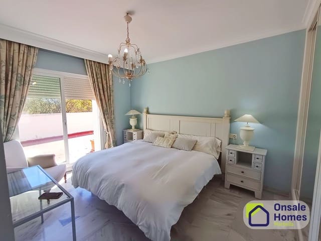 2 makuuhuone Huoneisto myytävänä paikassa La Dama de Noche - La Alzambra, Marbella mukana uima-altaan 
autotalli - 499 000 € (Ref: 9751435)
