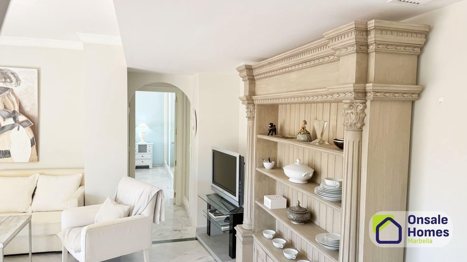 2 makuuhuone Huoneisto myytävänä paikassa Nueva Andalucia mukana uima-altaan 
autotalli - 499 000 € (Ref: 9751435)