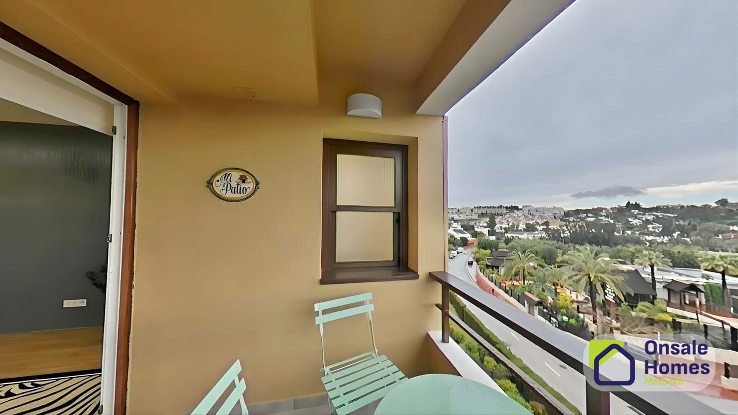 1 chambre Appartement à vendre à Aloha Golf avec piscine garage - 329 000 € (Ref: 9755038)