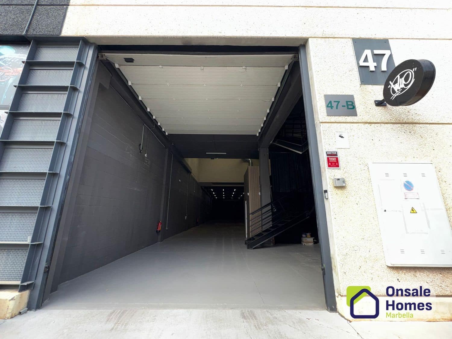 Commerciale da affittare in Nueva Andalucia - 3.800 € (Rif: 9758323)