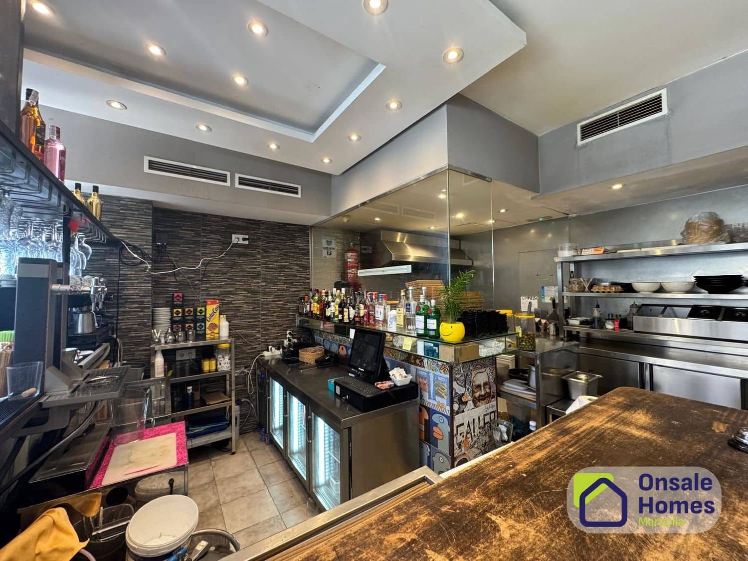 Local Commercial à louer à Marbella - 1 600 € (Ref: 9779965)