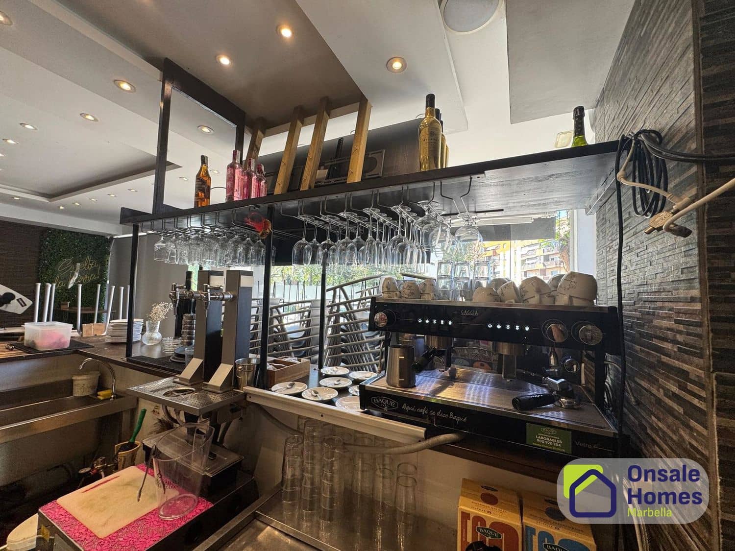 Local Commercial à louer à Marbella - 1 600 € (Ref: 9779965)