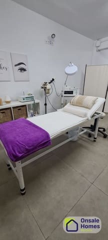 Commercial for rent in Los Jardines de Marbella - La Ermita, Marbella - € 1,400 (Ref: 9779967)