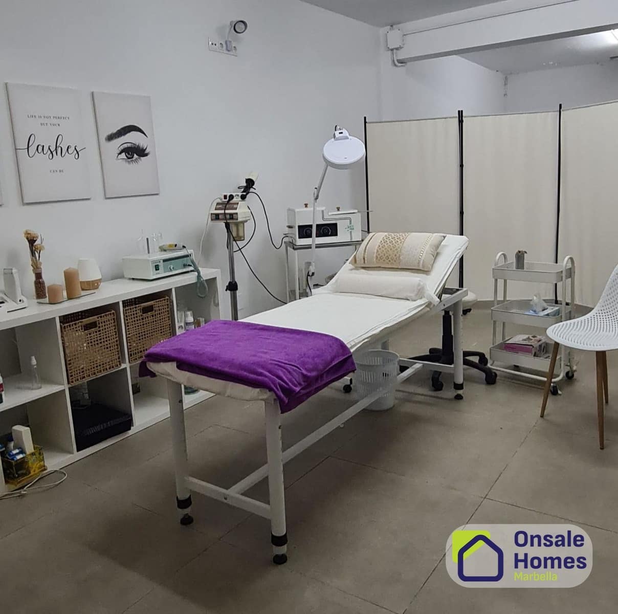 Local Commercial à louer à Marbella - 1 400 € (Ref: 9779967)