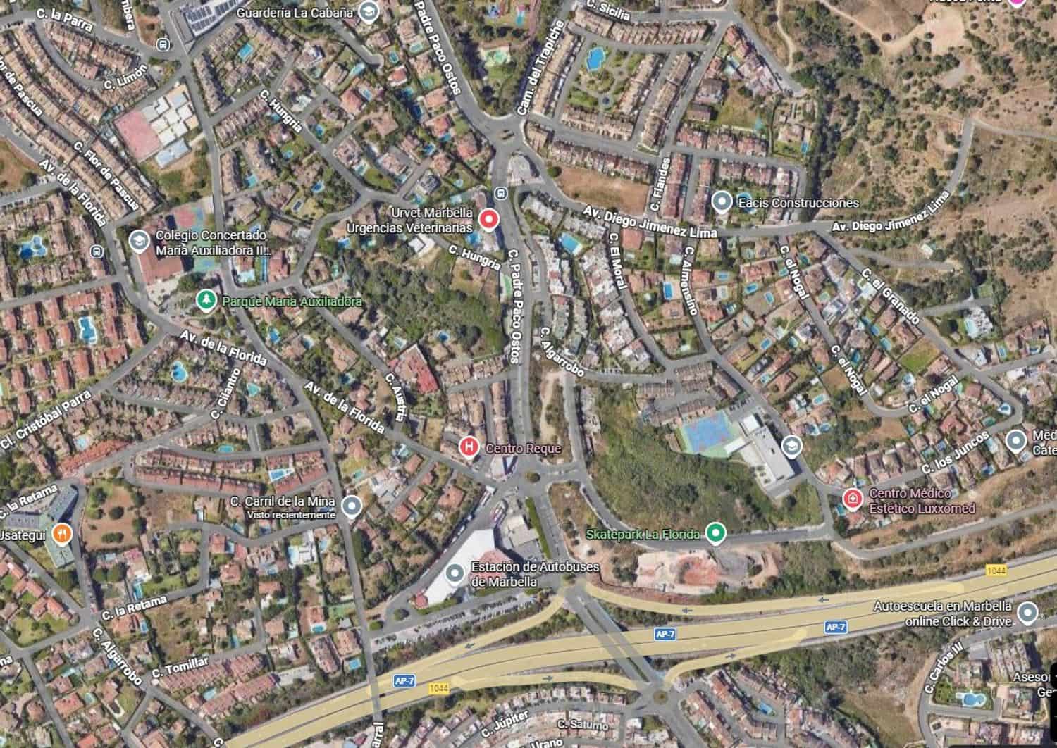 Chalet de 9 habitaciones en Marbella en venta con piscina garaje - 2.300.000 € (Ref: 9779968)