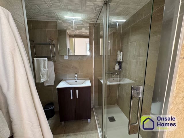 2 soverom Leilighet til leie i Playa de Fontanilla, Marbella med svømmebasseng garasje - € 1 400 (Ref: 9788073)