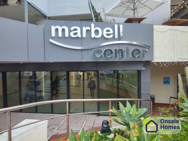Local Commercial à vendre à Playa Bajadilla - Puertos, Marbella - 2 900 000 € (Ref: 9790046)