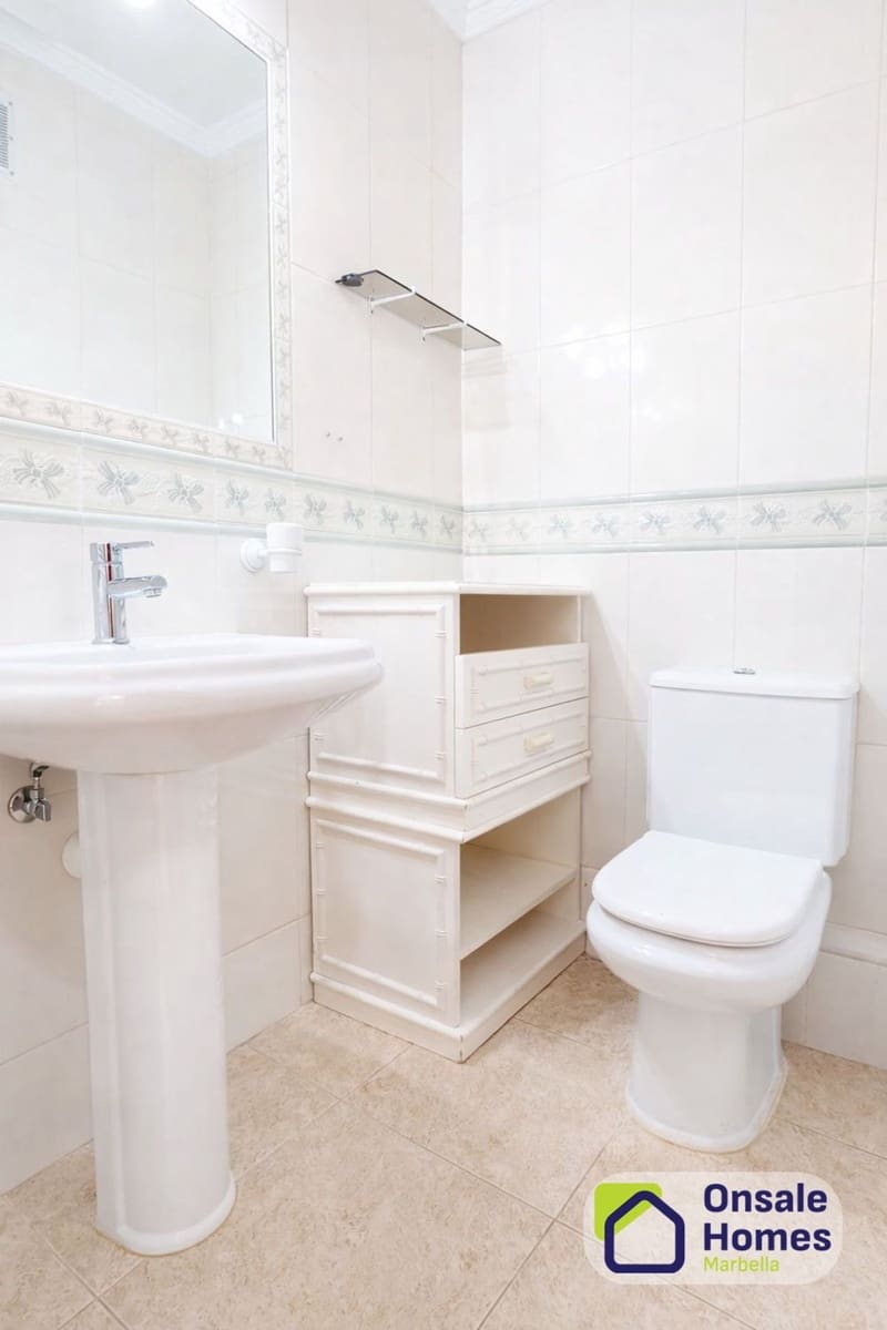 3 soverom Leilighet til salgs i Marbella med garasje - € 344 500 (Ref: 9790047)