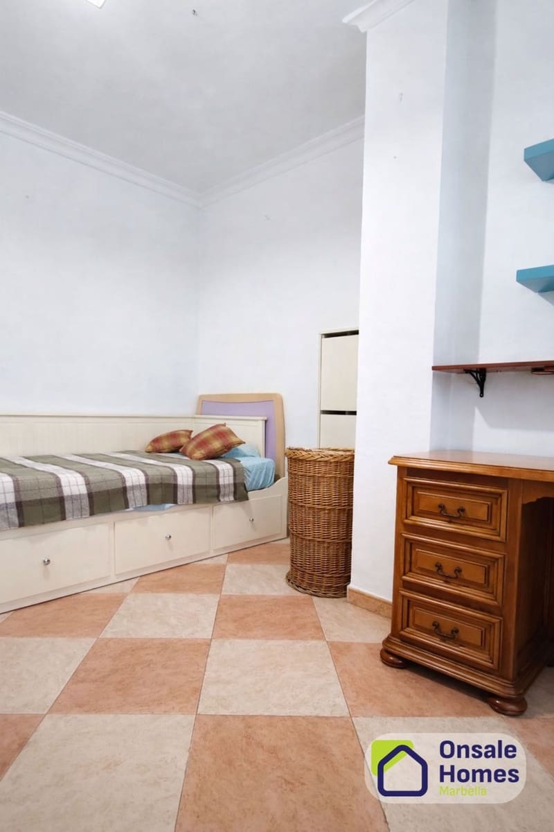 3 soverom Leilighet til salgs i Marbella med garasje - € 344 500 (Ref: 9790047)