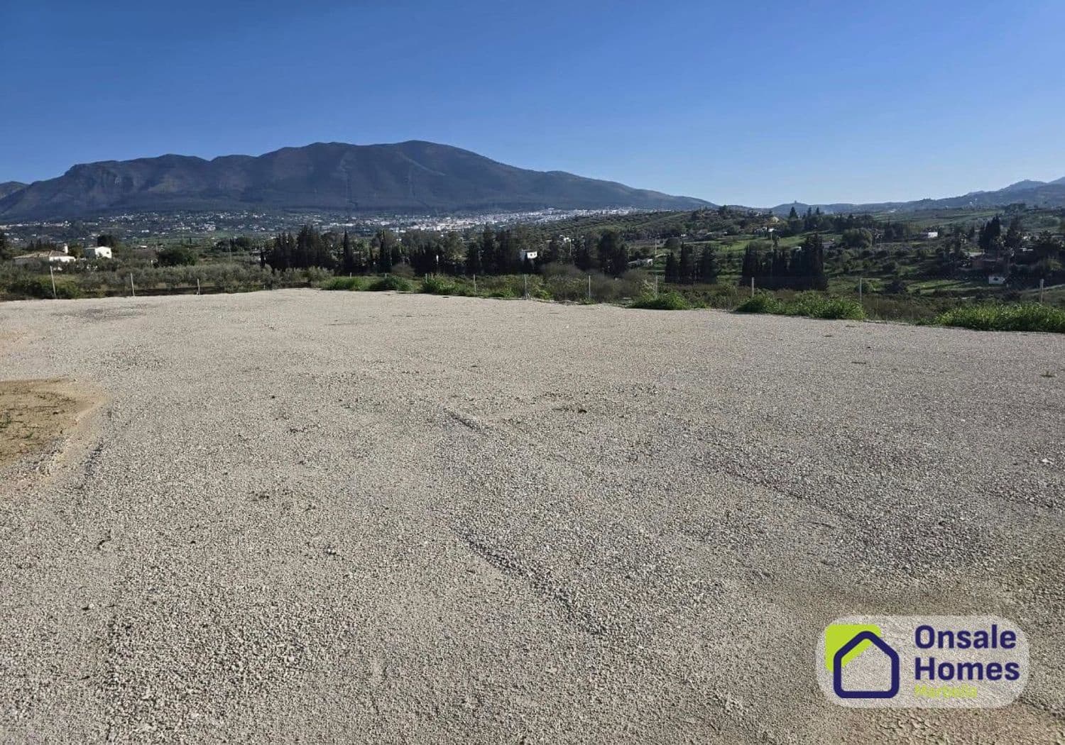 Rakentamaton maa myytävänä paikassa Alhaurin el Grande - 80 000 € (Ref: 9790048)