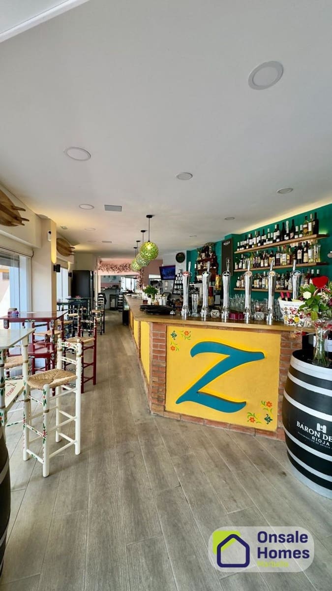 Erhverv til leje i Marbella - € 2.200 (Ref: 9793849)