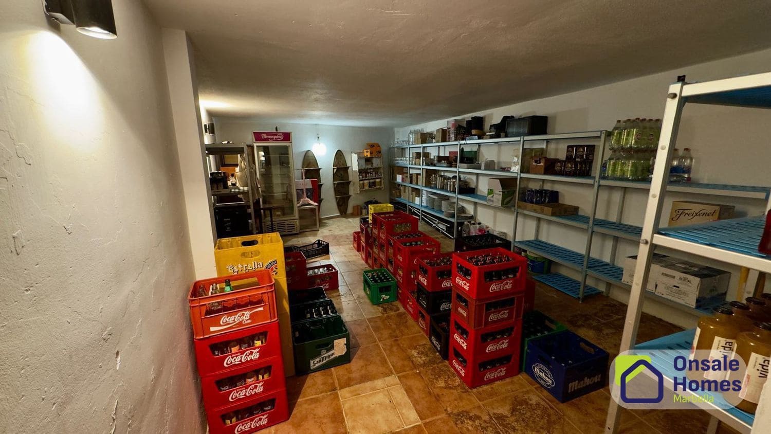 Erhverv til leje i Marbella - € 2.200 (Ref: 9793849)