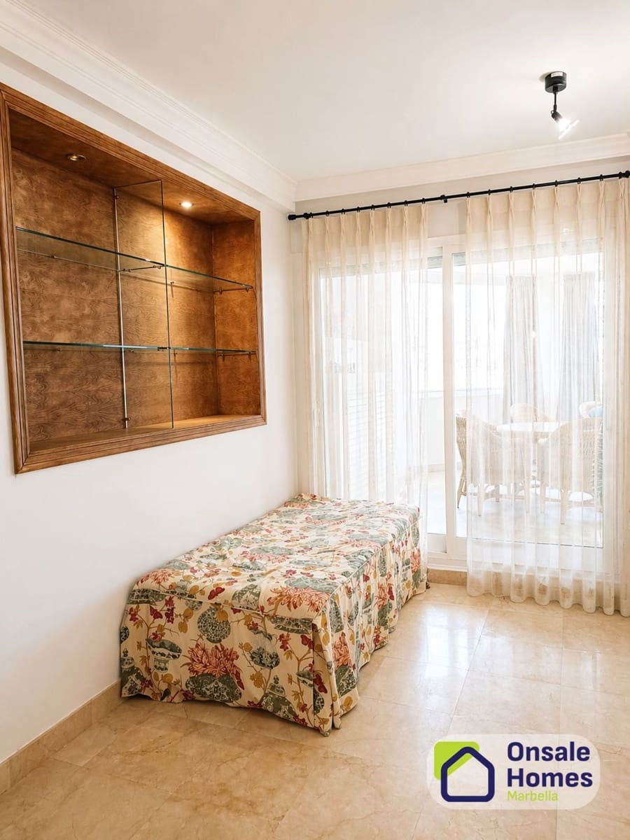 3 bedroom Apartment for sale in Puerto Banus with pool garage - € 1,200,000 (Ref: 9795942)