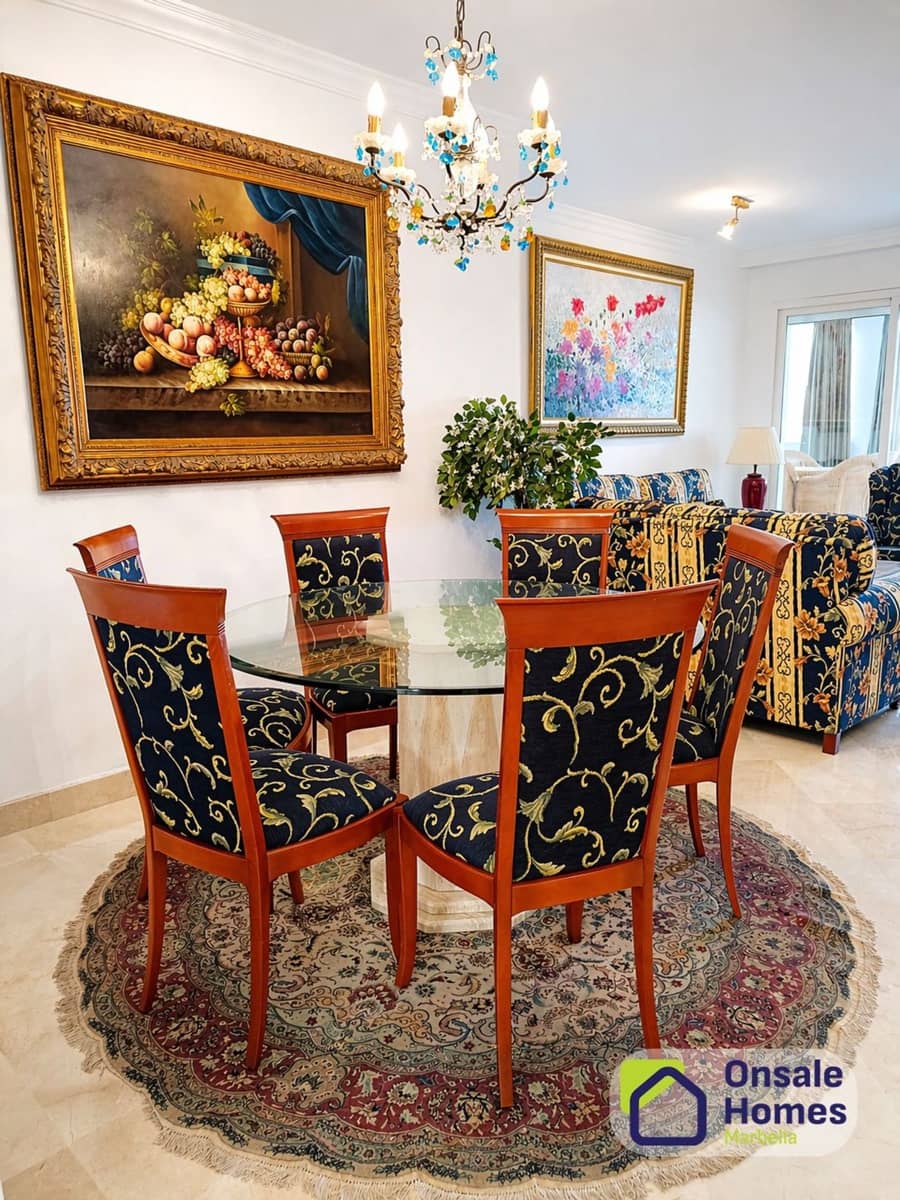 3 bedroom Apartment for sale in Puerto Banus with pool garage - € 1,200,000 (Ref: 9795942)