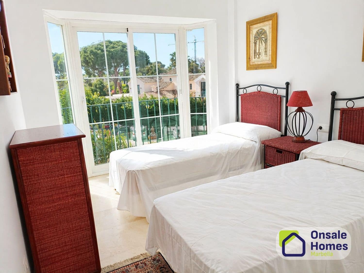 3 bedroom Apartment for sale in Puerto Banus with pool garage - € 1,200,000 (Ref: 9795942)