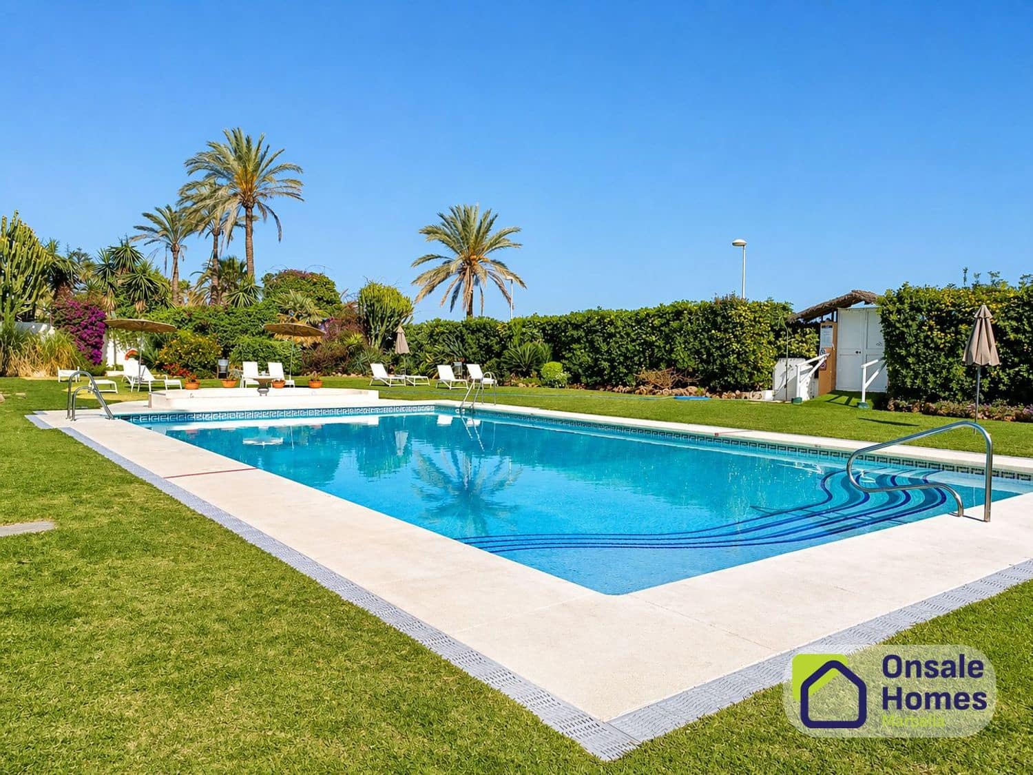 3 bedroom Apartment for sale in Puerto Banus with pool garage - € 1,200,000 (Ref: 9795942)