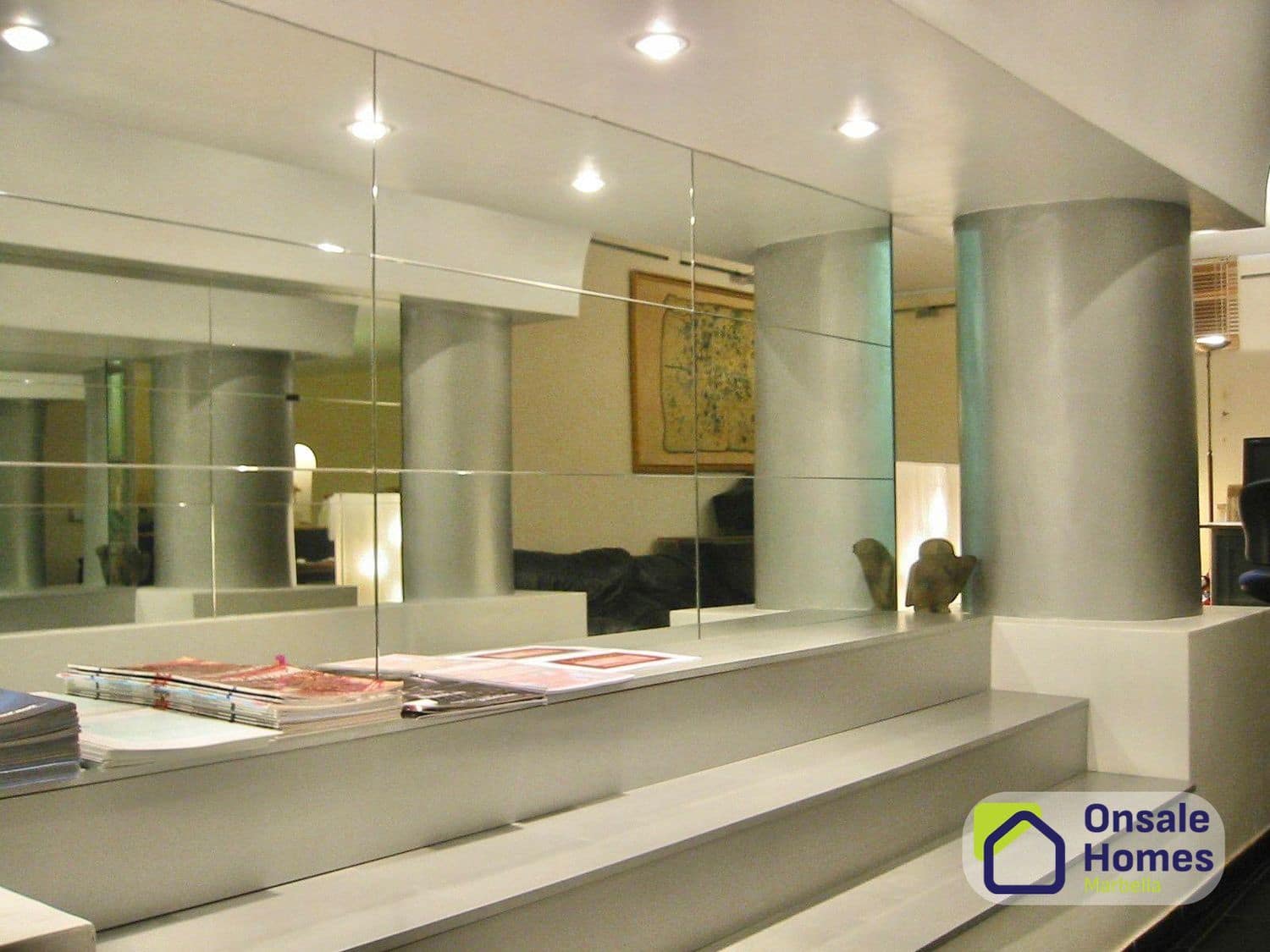 Komercyjne na sprzedaż w Nueva Andalucia - 280 000 € (Ref: 9798516)