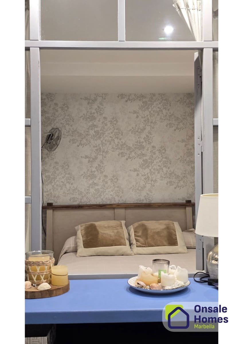 1 soveværelse Lejlighed til salg i Marbella med swimmingpool garage - € 360.000 (Ref: 9806038)