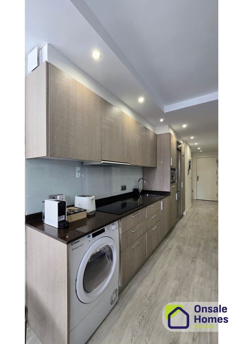 1 soveværelse Lejlighed til salg i Marbella med swimmingpool garage - € 360.000 (Ref: 9806038)