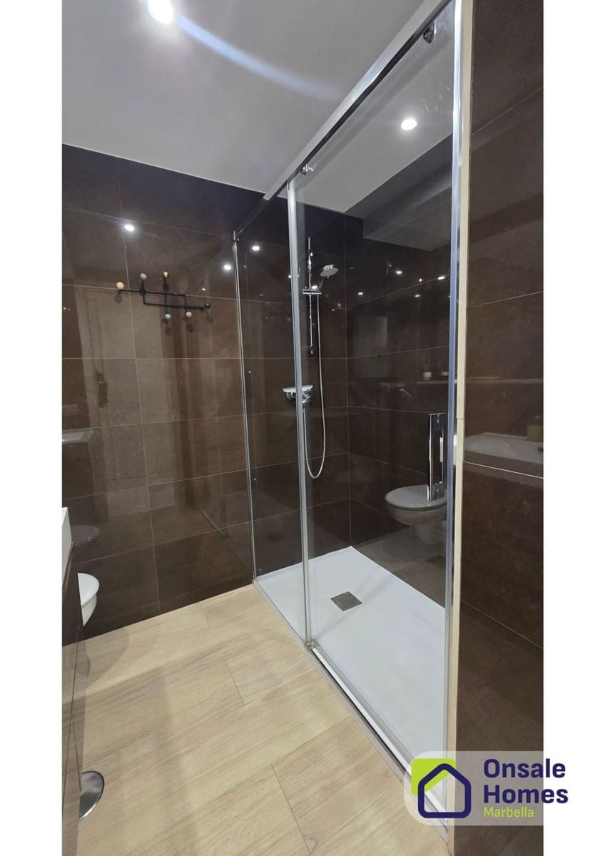 1 soveværelse Lejlighed til salg i Marbella med swimmingpool garage - € 360.000 (Ref: 9806038)