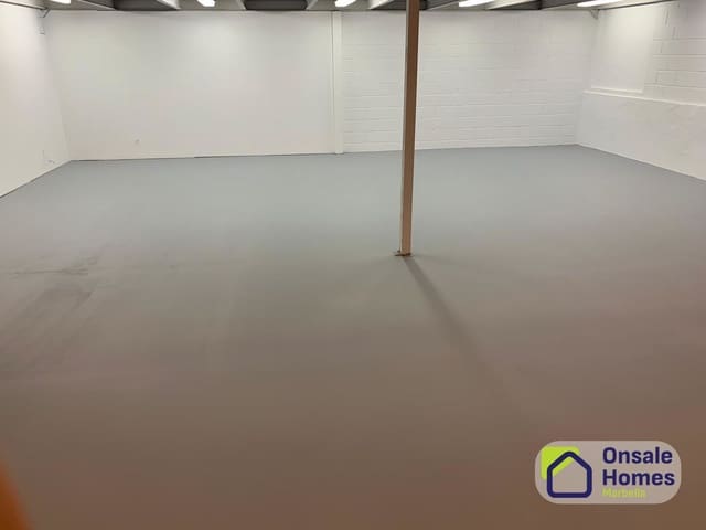 Local Comercial en Los Jardines de Marbella - La Ermita, Marbella en alquiler - 4.200 € (Ref: 9806039)