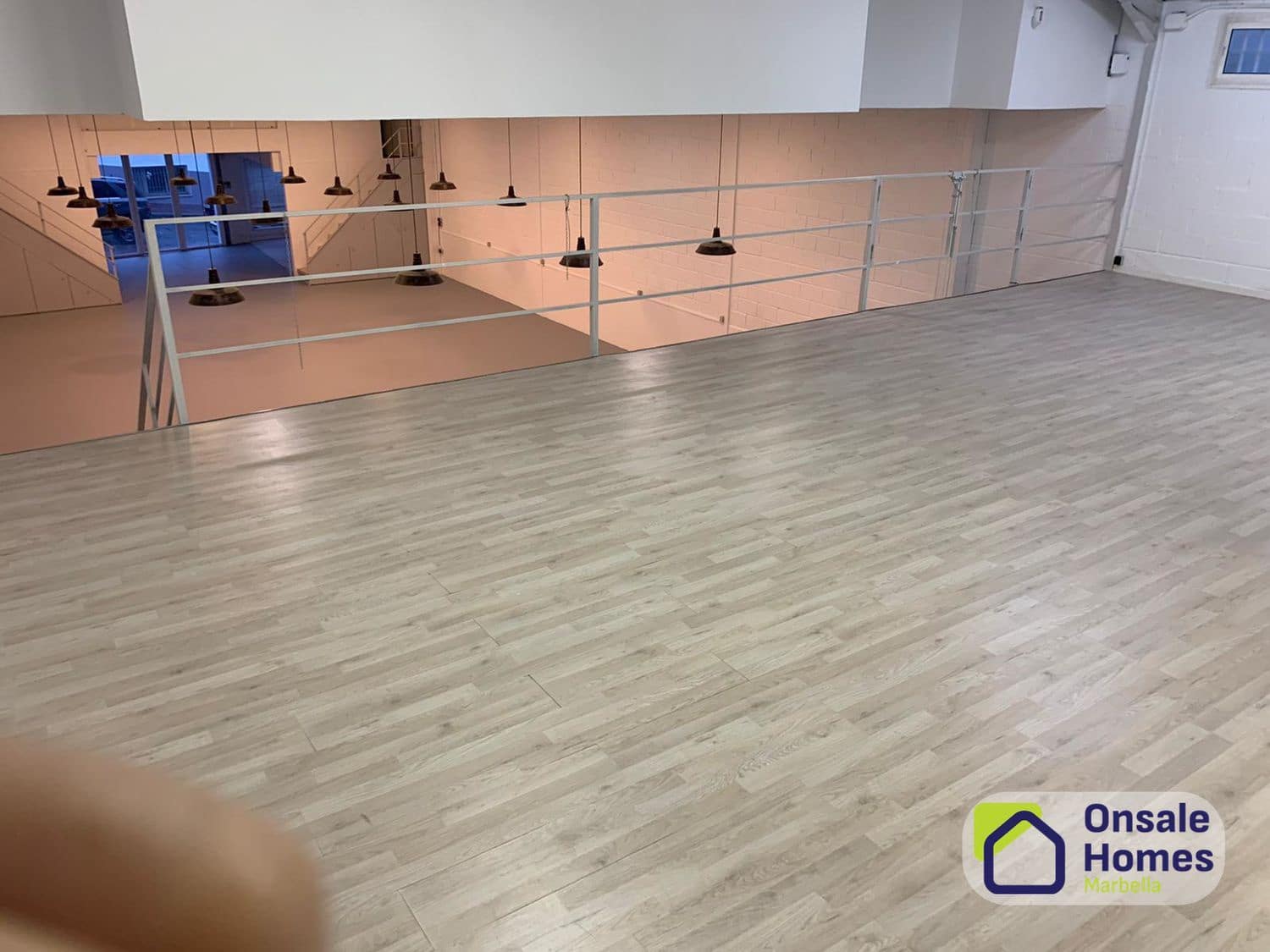 Local Comercial en Marbella en alquiler - 4.200 € (Ref: 9806039)