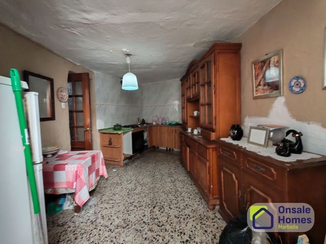 3 soveværelse Byhus til salg i Casco Antiguo, Marbella med garage - € 480.000 (Ref: 9806040)