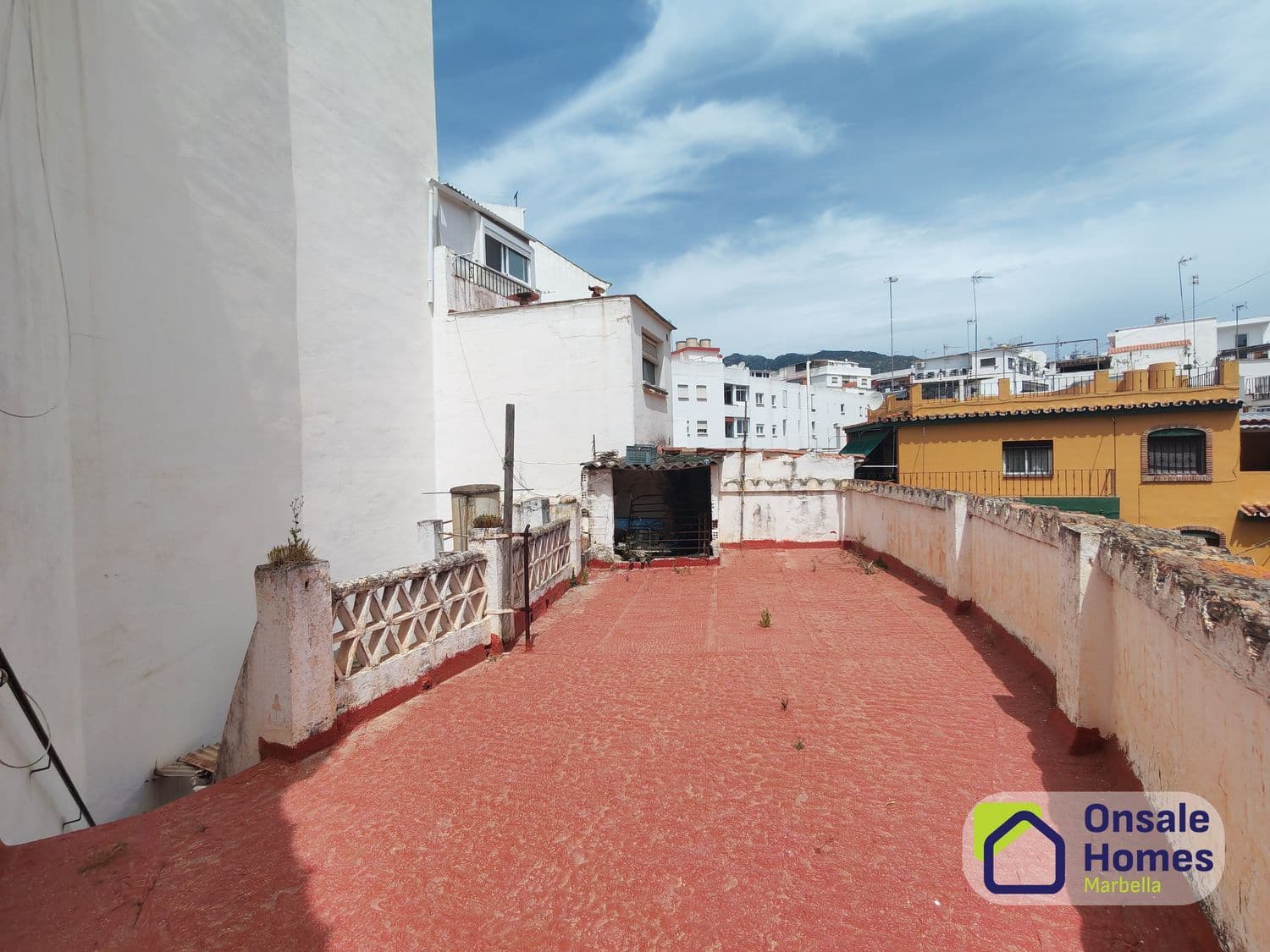 3 soveværelse Byhus til salg i Marbella med garage - € 480.000 (Ref: 9806040)