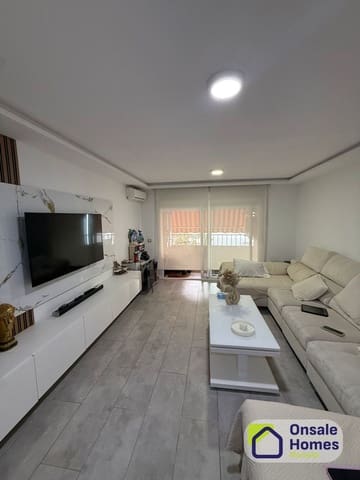 3 sovrum Lägenhet till salu i Divina Pastora, Marbella med garage - 350 000 € (Ref: 9806041)