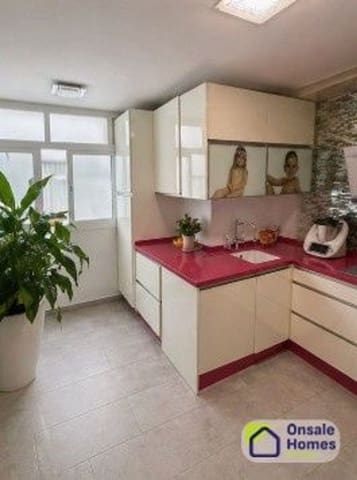 3 sovrum Lägenhet till salu i Divina Pastora, Marbella med garage - 350 000 € (Ref: 9806041)