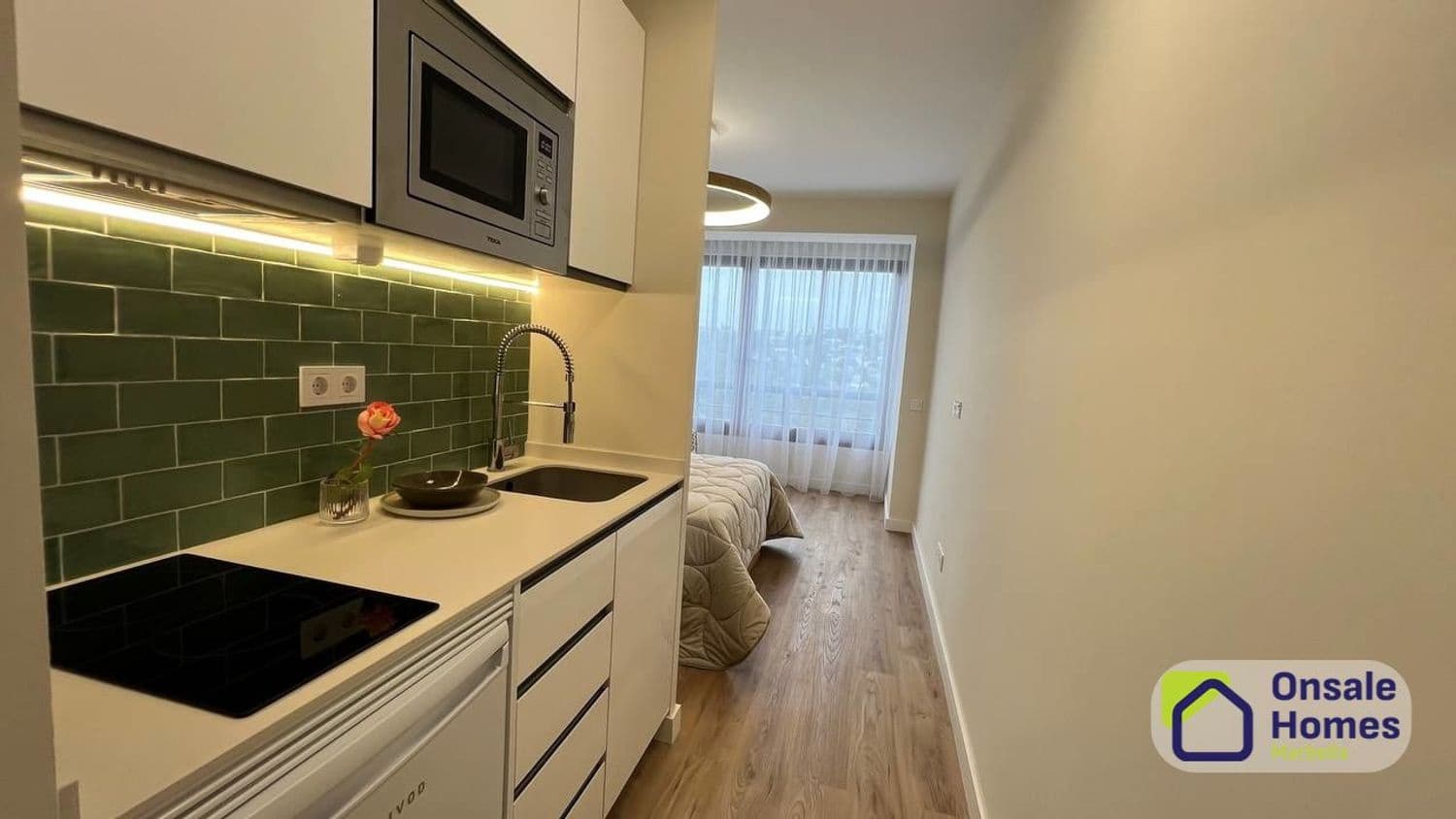 Lägenhet till salu i Aloha Golf med pool garage - 195 000 € (Ref: 9807525)