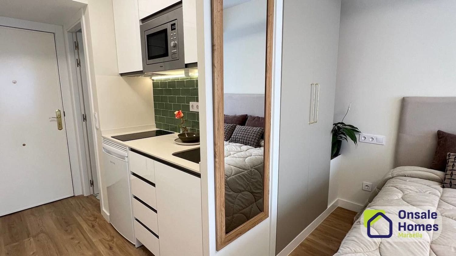 Lägenhet till salu i Aloha Golf med pool garage - 195 000 € (Ref: 9807525)