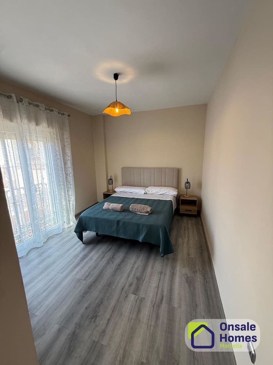 4 makuuhuone Omakotitalo vuokrattavana paikassa Marbella mukana uima-altaan 
autotalli - 20 000 € (Ref: 9815468)