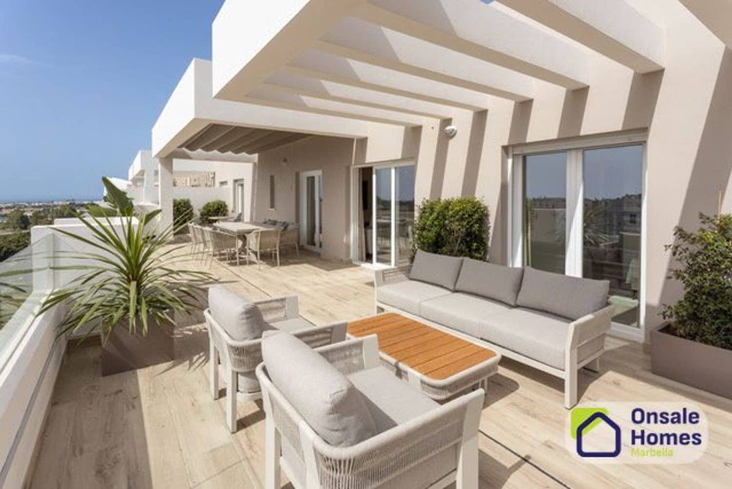 4 makuuhuone Huoneisto vuokrattavana paikassa Nueva Andalucia mukana uima-altaan 
autotalli - 5 000 € (Ref: 9816808)