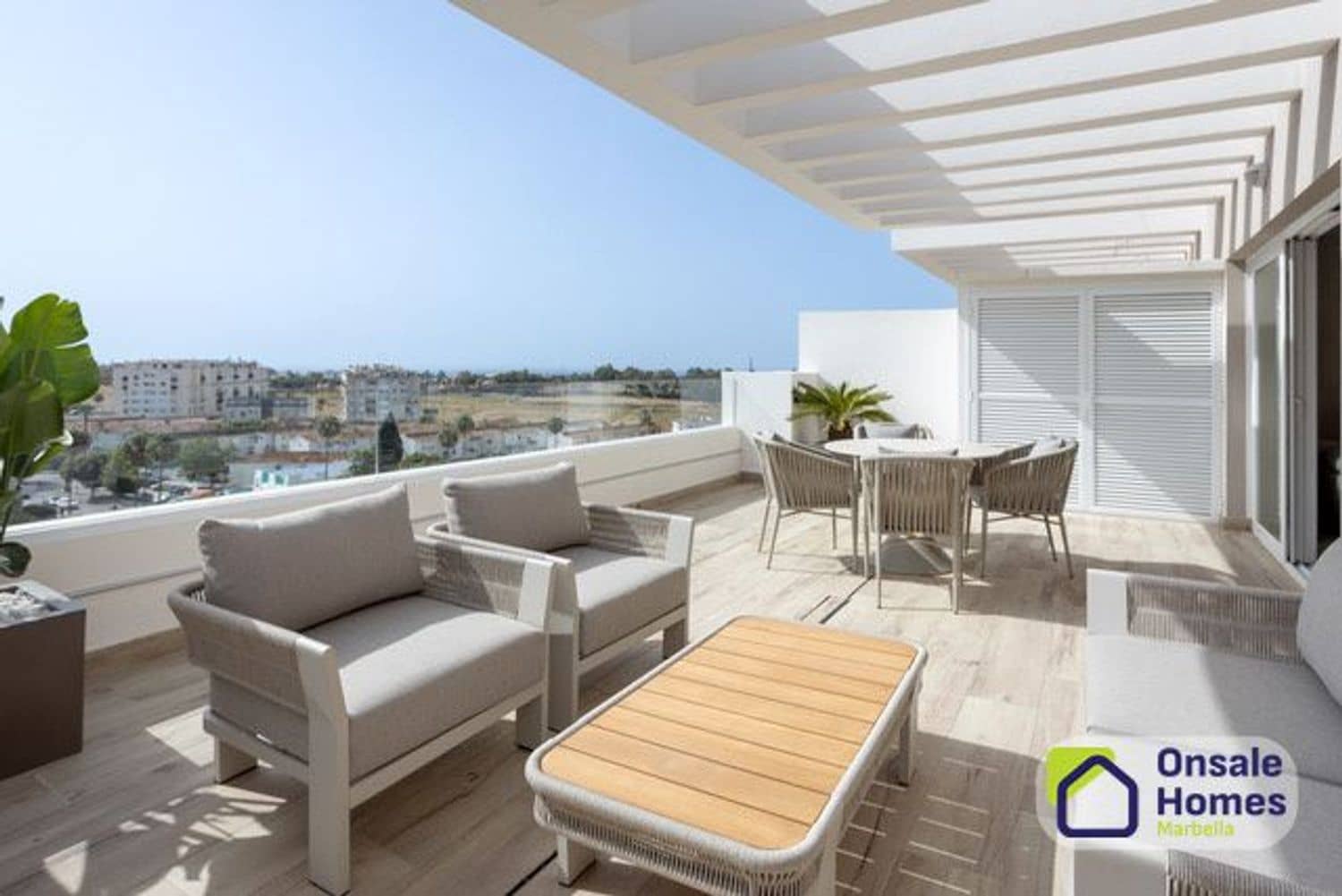 2 sypialnia Apartament na sprzedaż w Nueva Andalucia z basenem garażem - 890 000 € (Ref: 9819856)