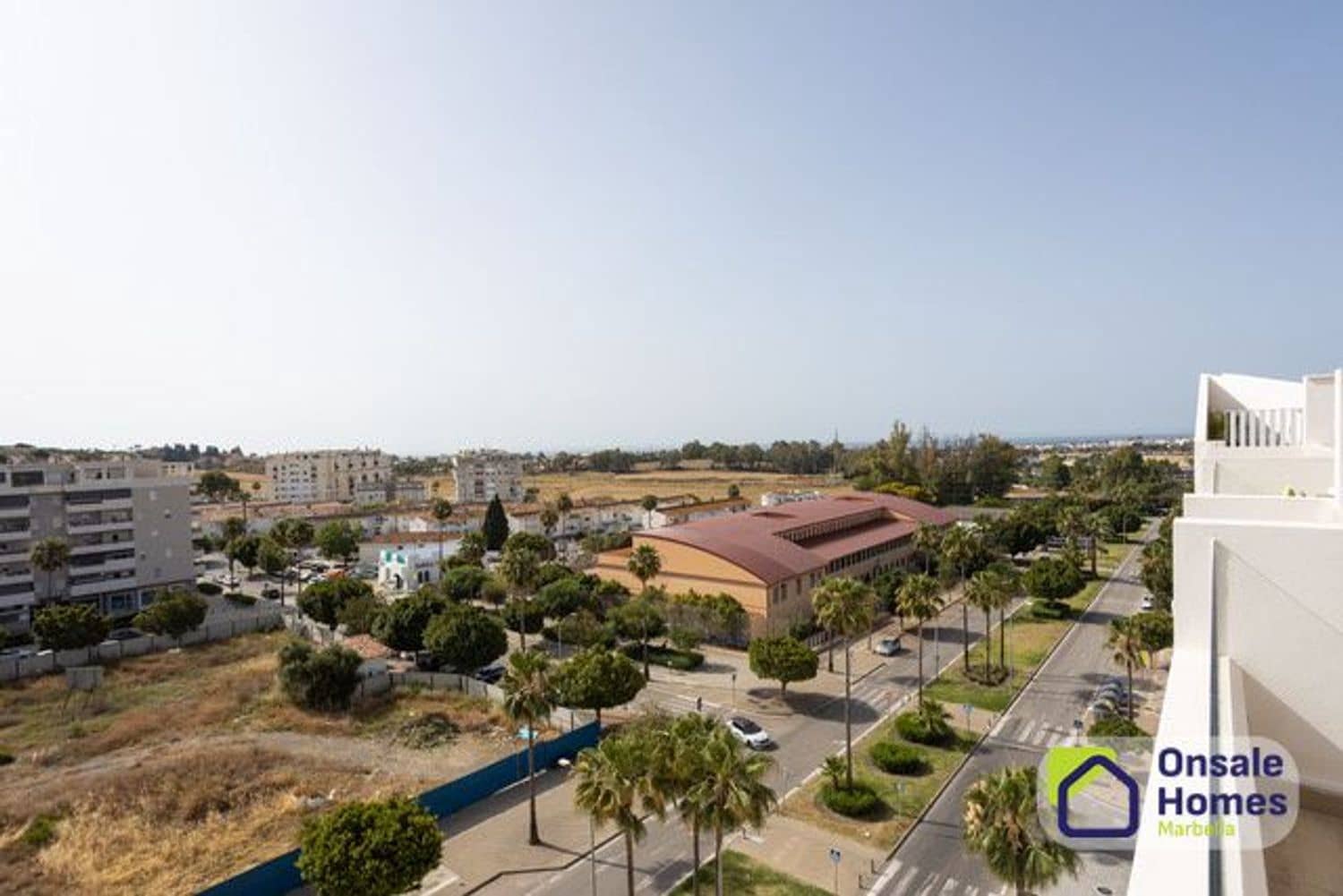2 sypialnia Apartament na sprzedaż w Nueva Andalucia z basenem garażem - 890 000 € (Ref: 9819856)