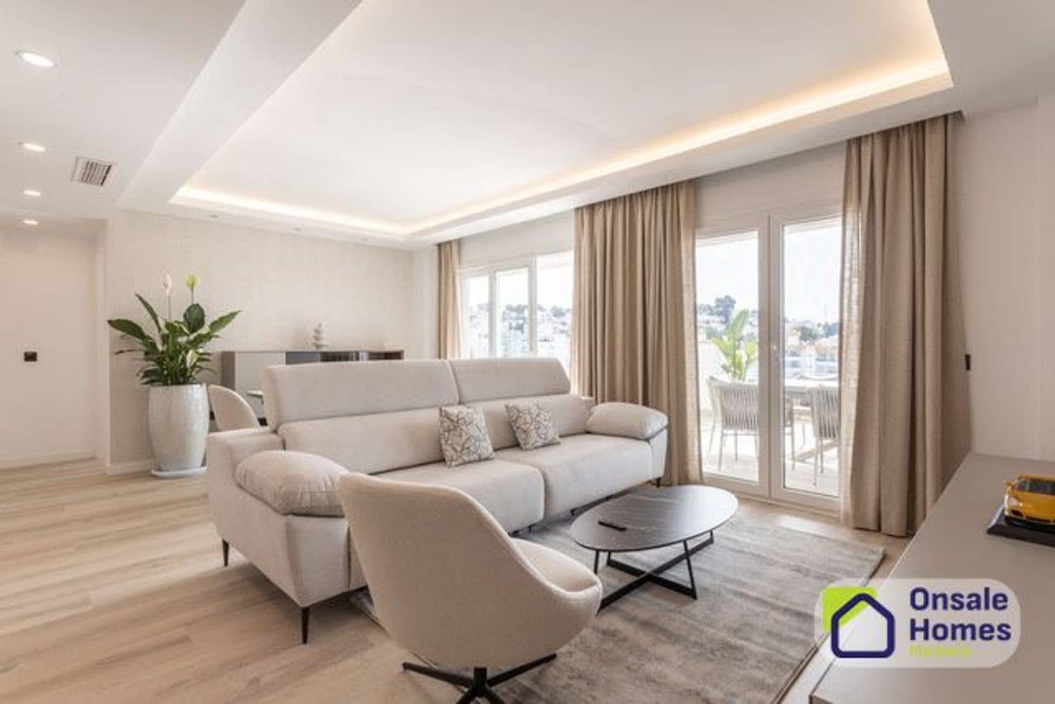 4 camera da letto Appartamento in vendita in Nueva Andalucia con piscina garage - 1.690.000 € (Rif: 9821977)