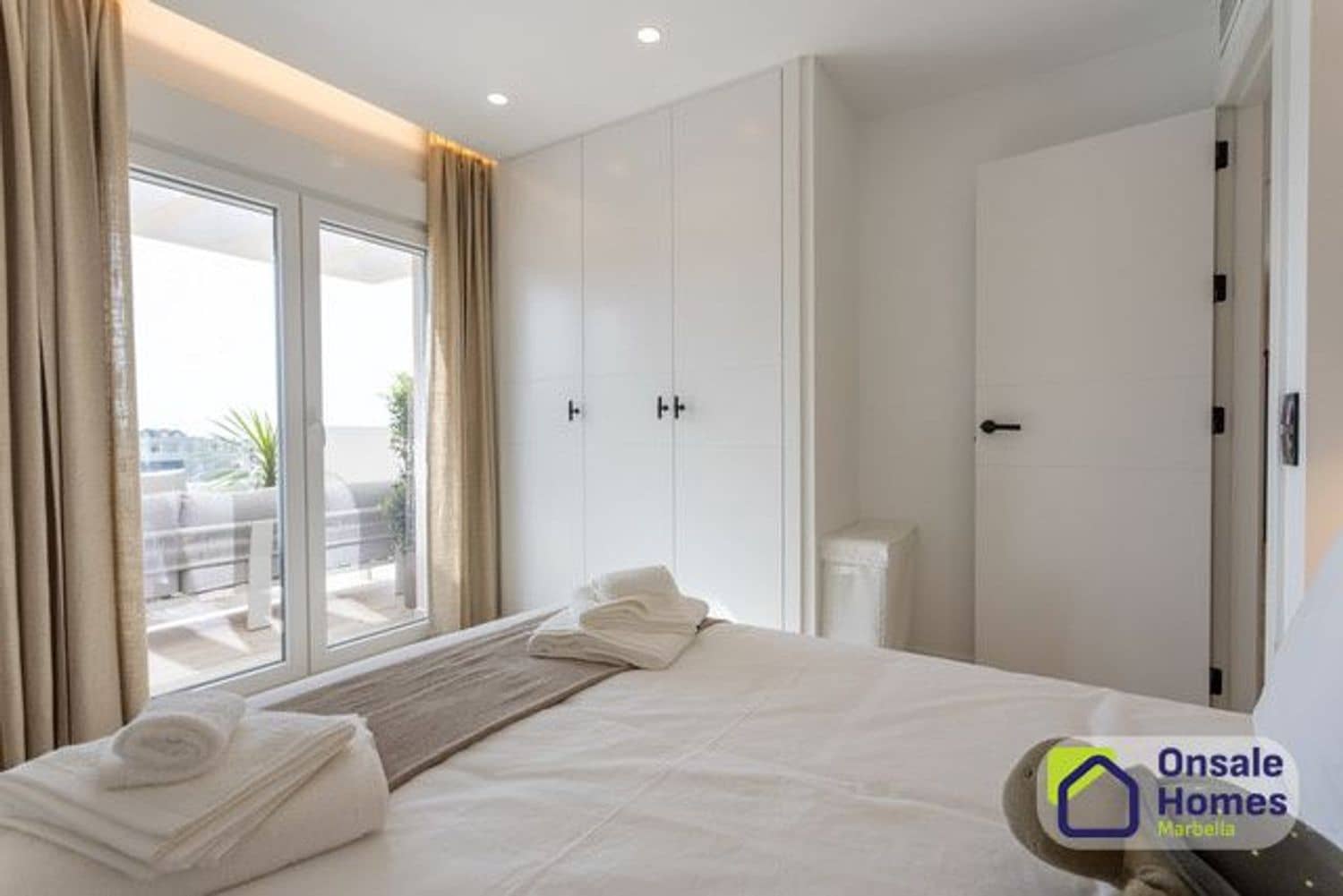 4 camera da letto Appartamento in vendita in Nueva Andalucia con piscina garage - 1.690.000 € (Rif: 9821977)