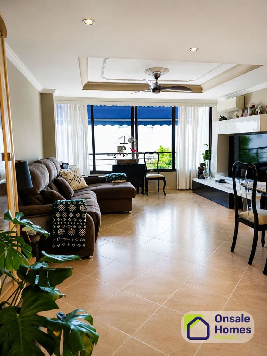 3 soveværelse Lejlighed til salg i San Pedro de Alcantara med garage - € 380.000 (Ref: 9828241)