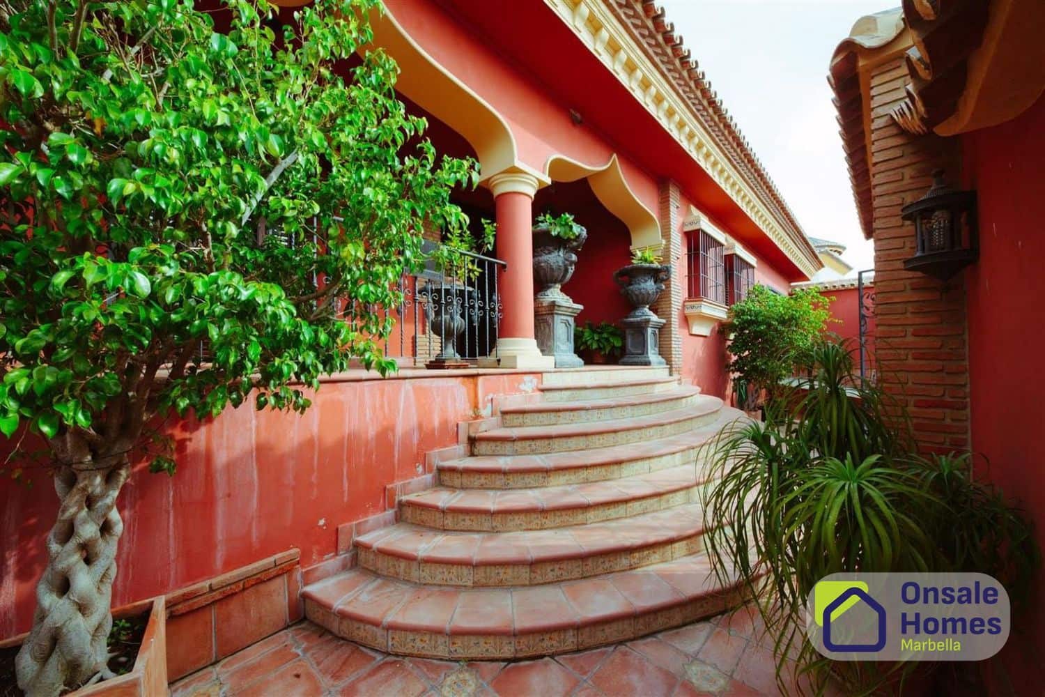 3 bedroom Villa for sale in Mijas with pool garage - € 899,000 (Ref: 9828242)
