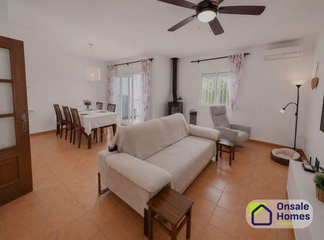 4 soveværelse Byhus til salg i Los Pacos, Fuengirola med swimmingpool garage - € 530.000 (Ref: 9830611)