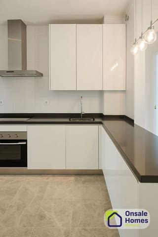 2 soverom Leilighet til salgs i La Dama de Noche - La Alzambra, Marbella med svømmebasseng garasje - € 450 000 (Ref: 9848979)