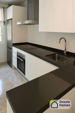 2 soverom Leilighet til salgs i La Dama de Noche - La Alzambra, Marbella med svømmebasseng garasje - € 450 000 (Ref: 9848979)