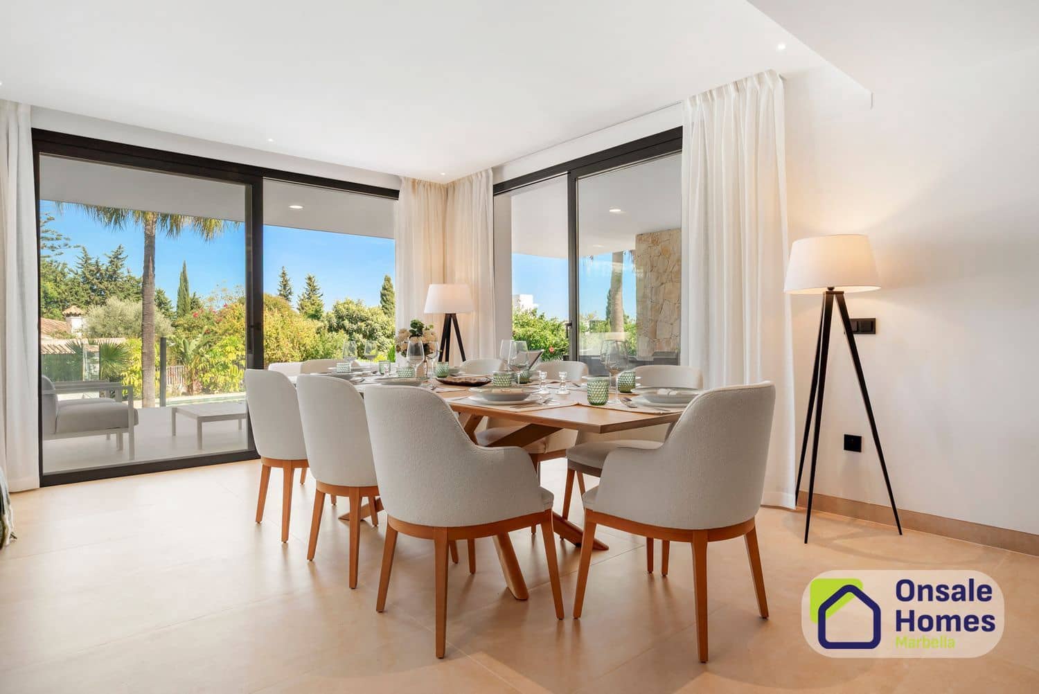 Chalet de 4 habitaciones en San Pedro de Alcantara en venta con piscina garaje - 2.995.000 € (Ref: 9848980)