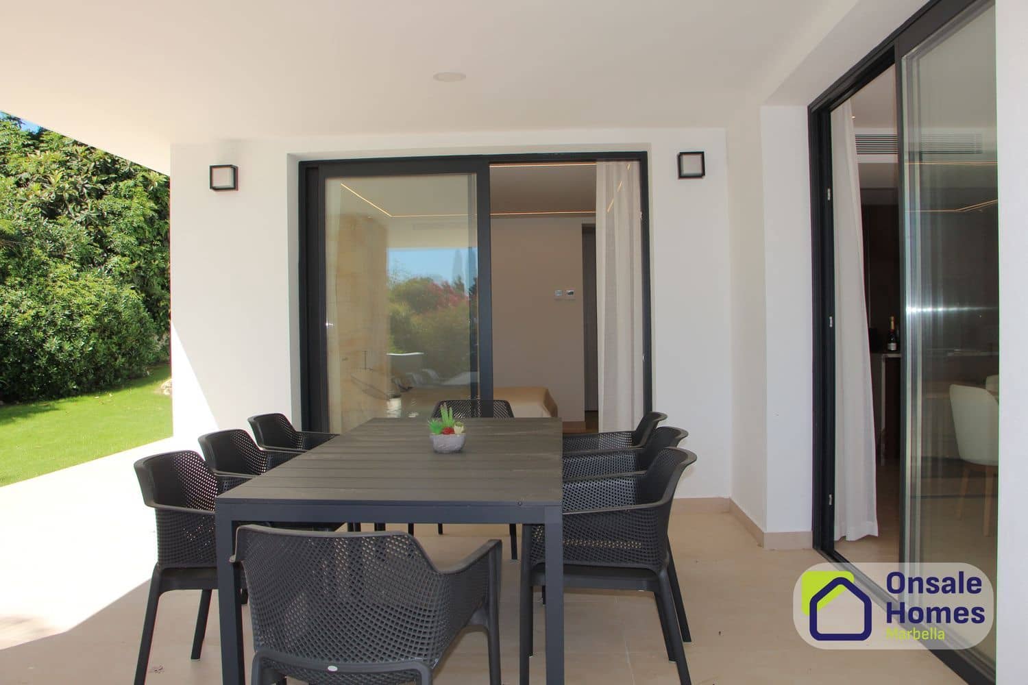 Chalet de 4 habitaciones en San Pedro de Alcantara en venta con piscina garaje - 2.995.000 € (Ref: 9848980)