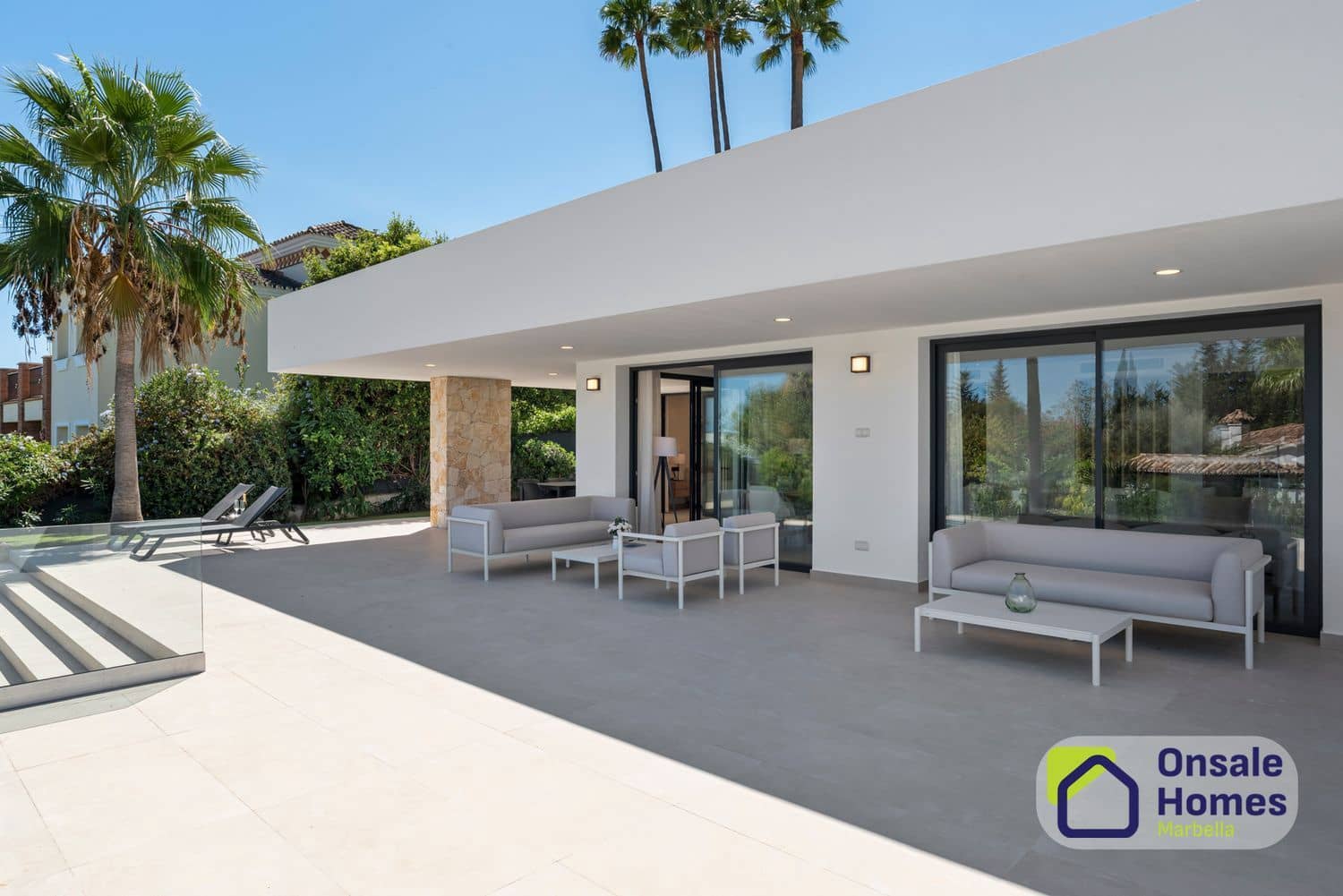 Chalet de 4 habitaciones en San Pedro de Alcantara en venta con piscina garaje - 2.995.000 € (Ref: 9848980)