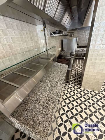 Kommersiell att hyra i Ricardo Soriano, Marbella - 3 000 € (Ref: 9854854)