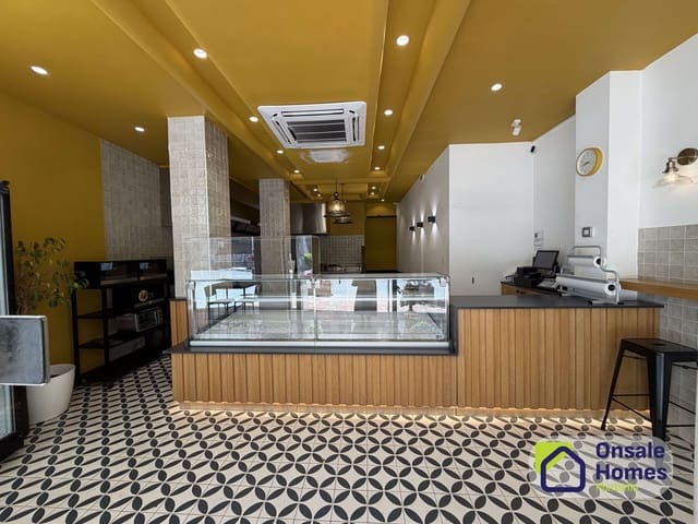 Kommersiell att hyra i Ricardo Soriano, Marbella - 3 000 € (Ref: 9854854)