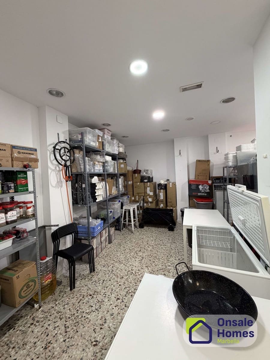 Commercial for rent in Marbella - € 3,000 (Ref: 9854854)